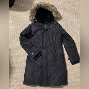 TNA Aritzia Avoriaz Parka